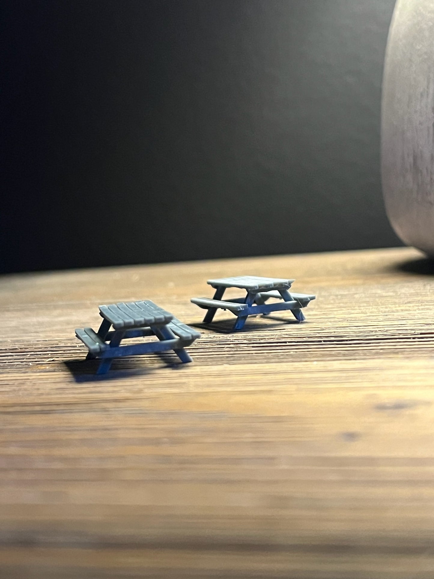 HO Scale 1:87 PICNIC TABLE (2pk)