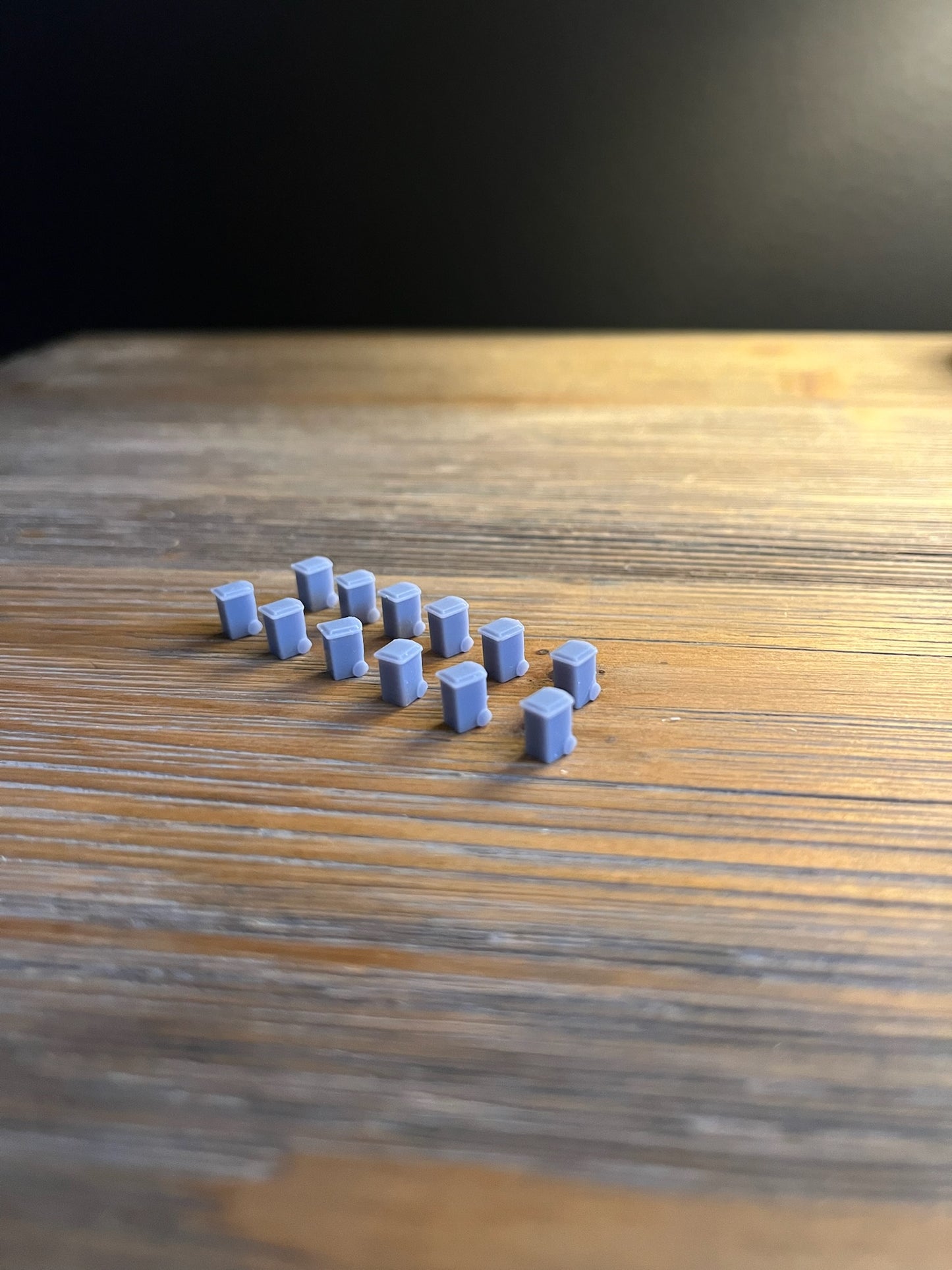 N Scale 1:160 WHEELED GARBAGE CANS/RECYCLING BINS (12pk)