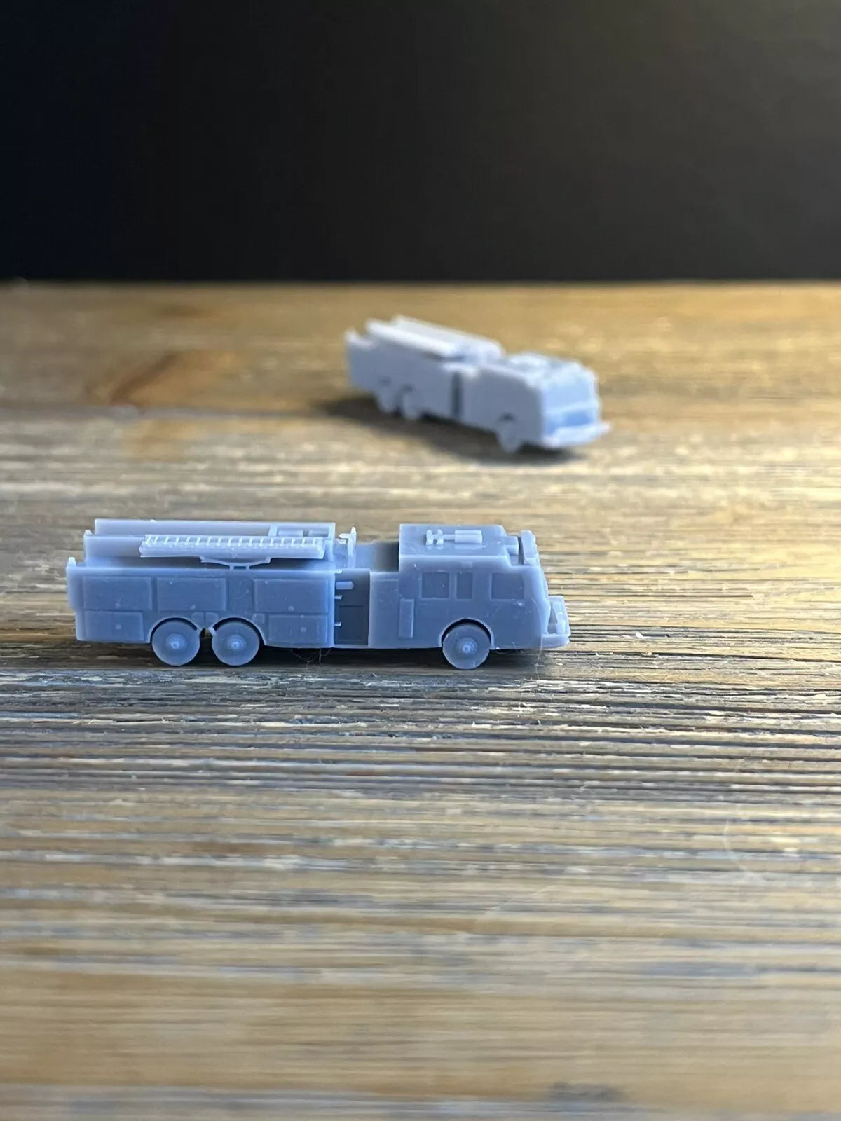 Z SCALE 1:220 FIRE ENGINE FIRETRUCK (2pk)