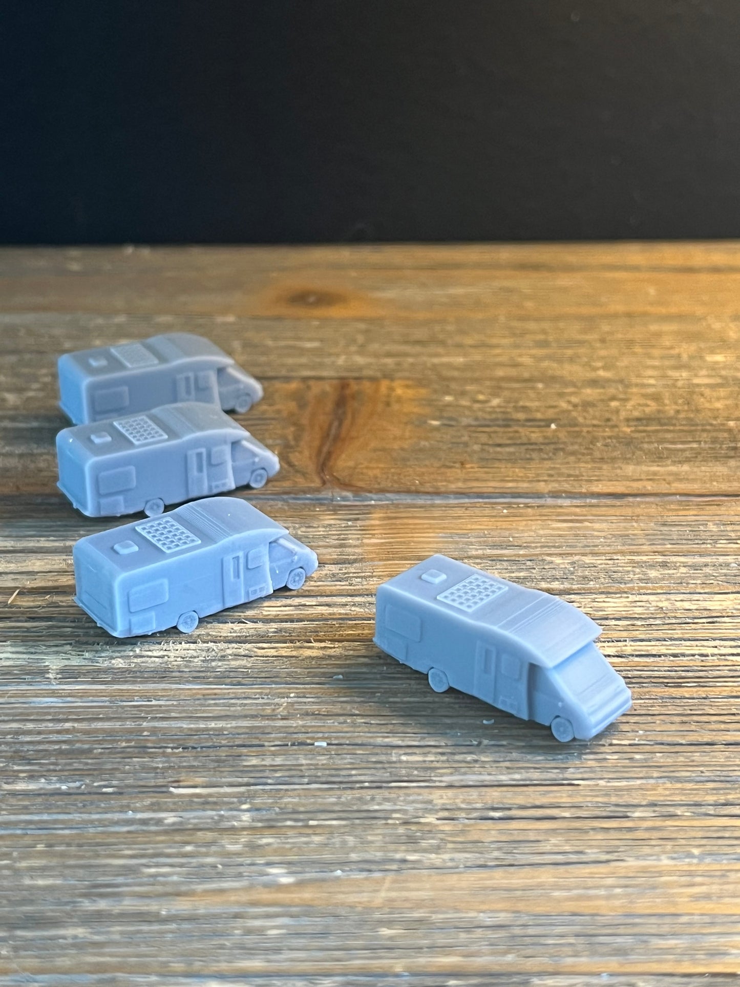 Z SCALE 1:220 RV MOTOR HOME (4pk)