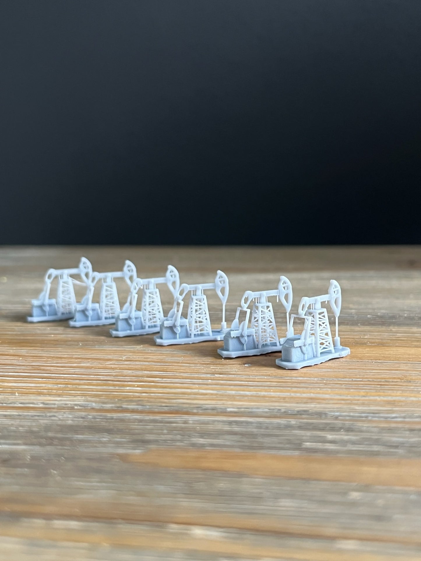 N Scale 1:160 OIL PUMP JACKS (6pk)