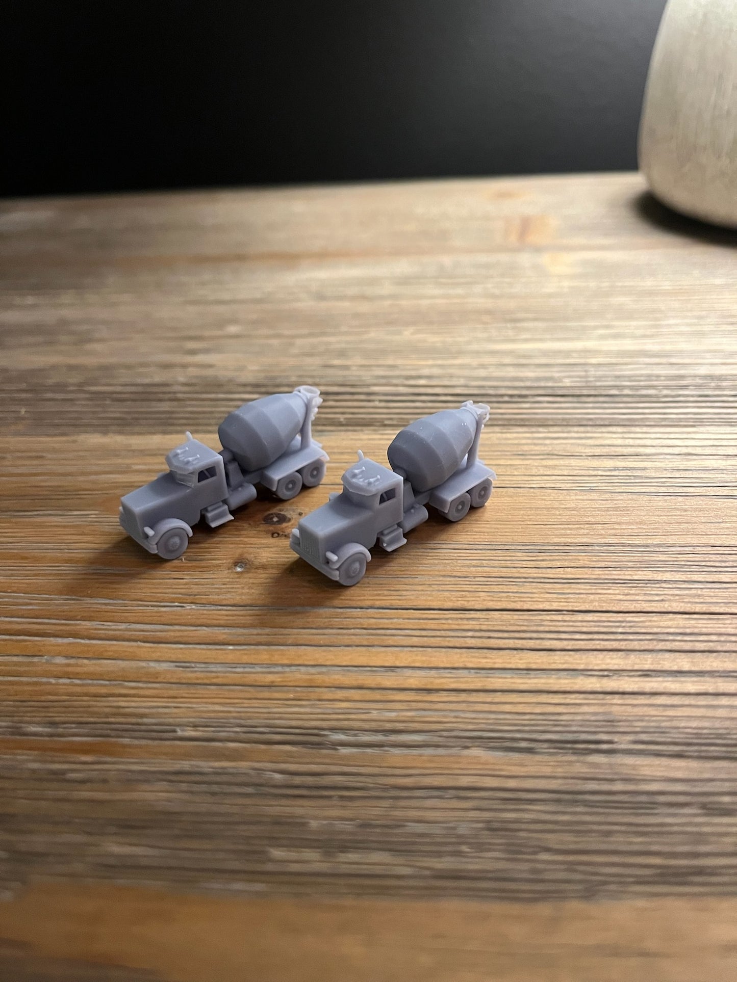 N Scale 1:160 Cement Trucks (2pk) Grey RESIN