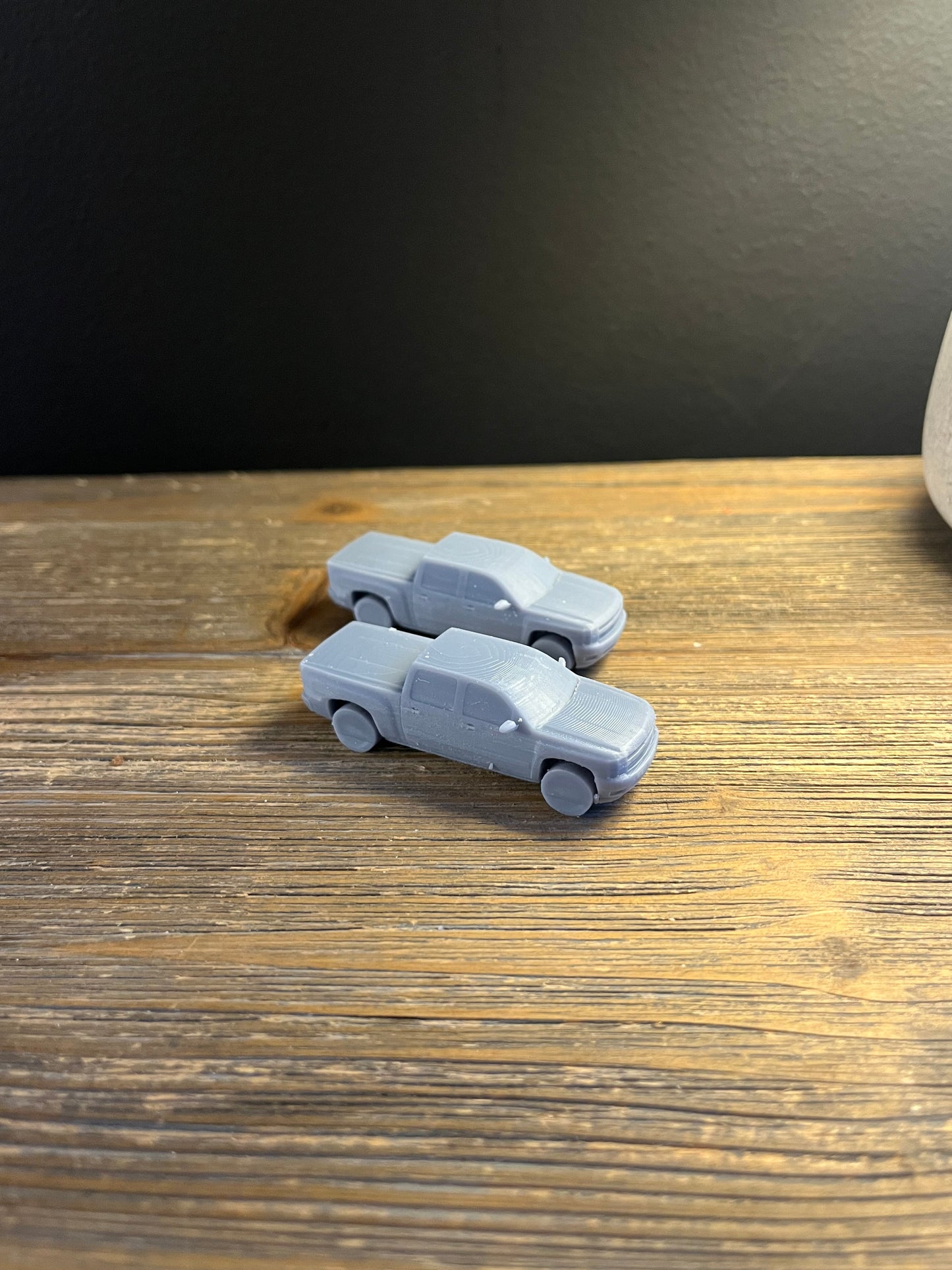 HO SCALE 1:87 PICKUP TRUCK (2pk)