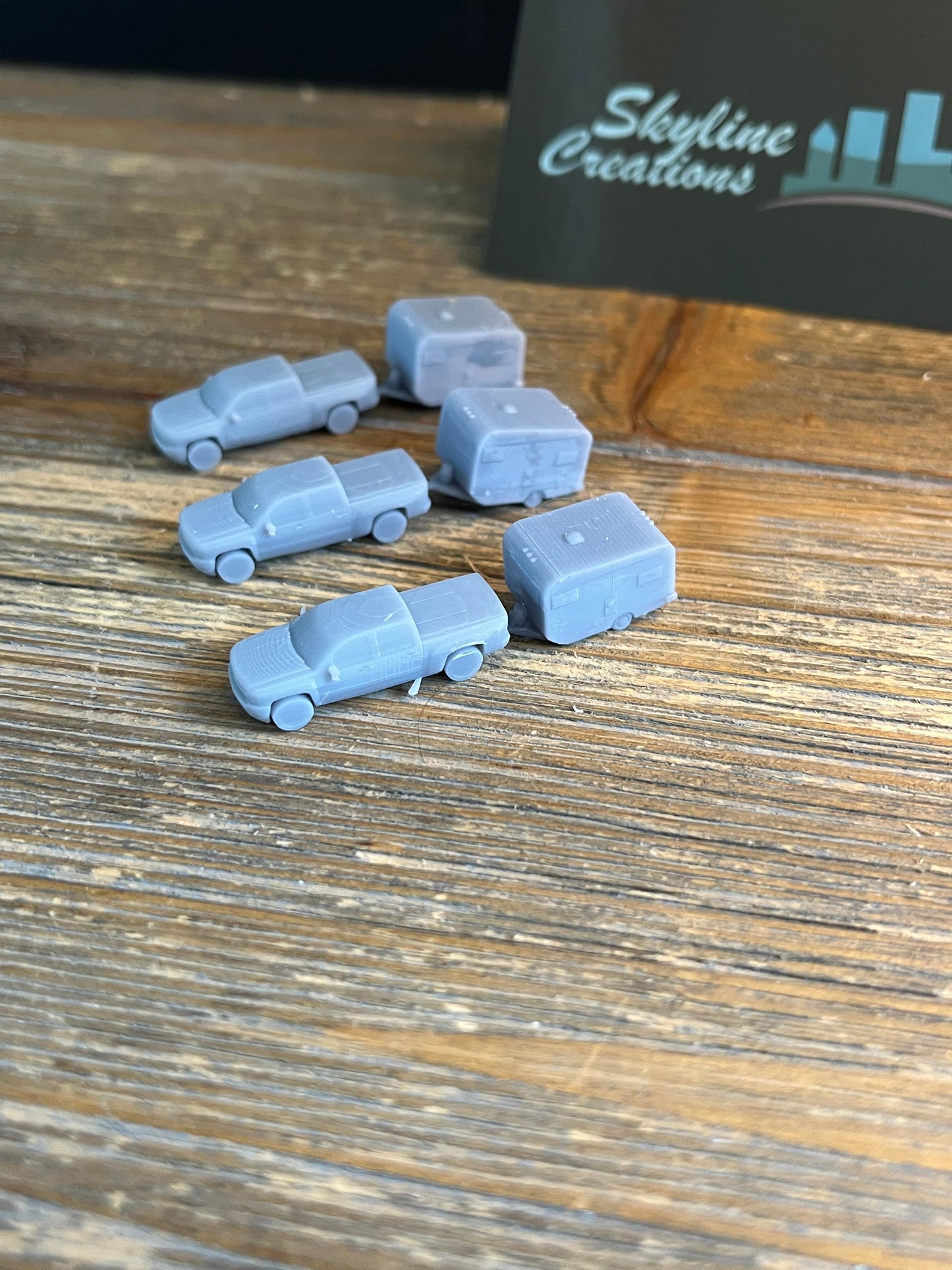 Z SCALE 1:220 PICKUP TRUCK AND PULL BEHIND CAMPERS (3pk)