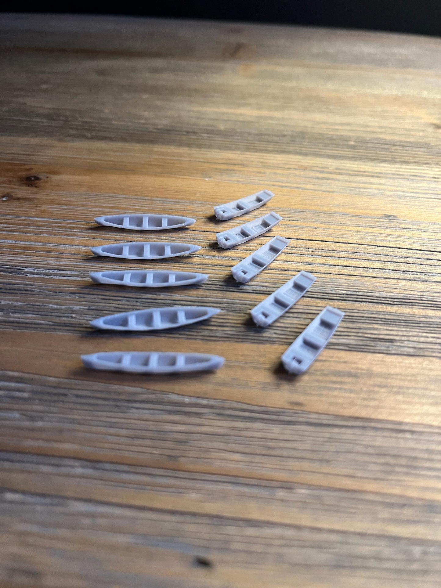 N SCALE 1:160 (5) CAMPING CANOES AND (5) FLAT BOTTOM BOATS