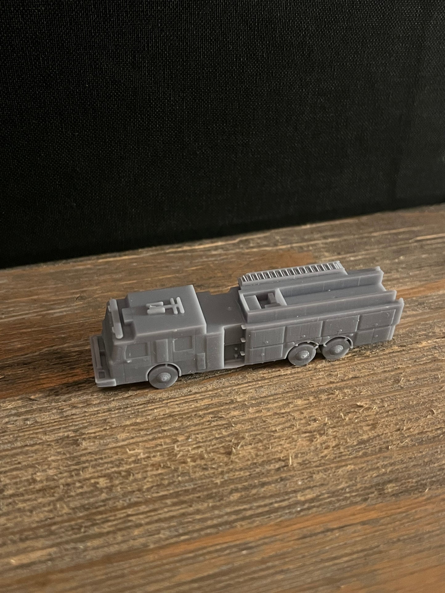 N SCALE 1:160 FIRE TRUCK FIRE ENGINE (2pk)