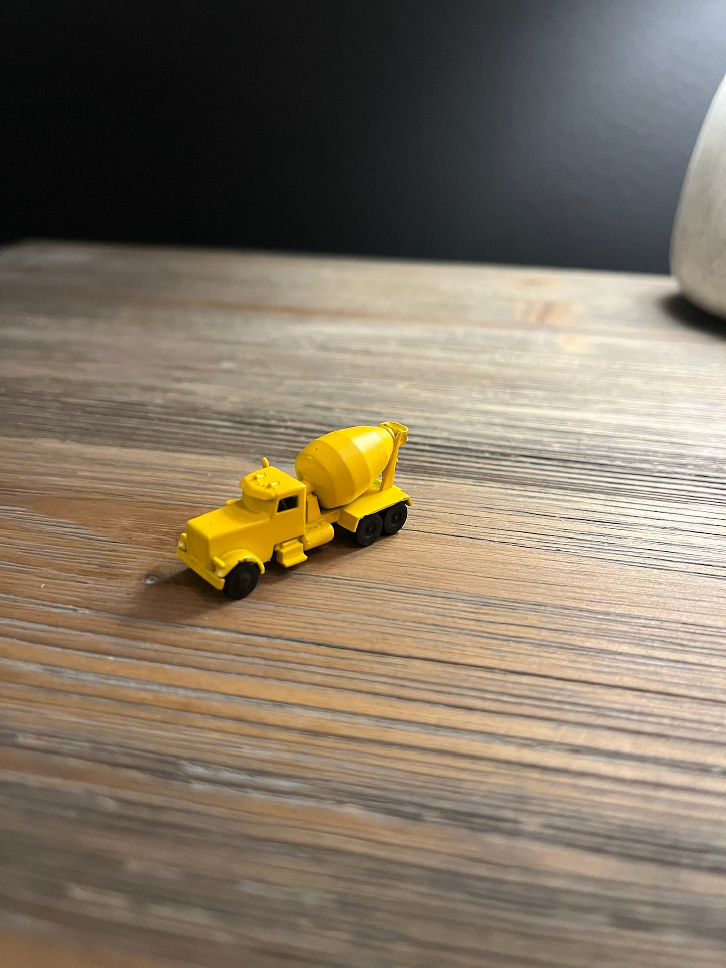 N Scale 1:160 Cement Trucks (2pk) Grey RESIN