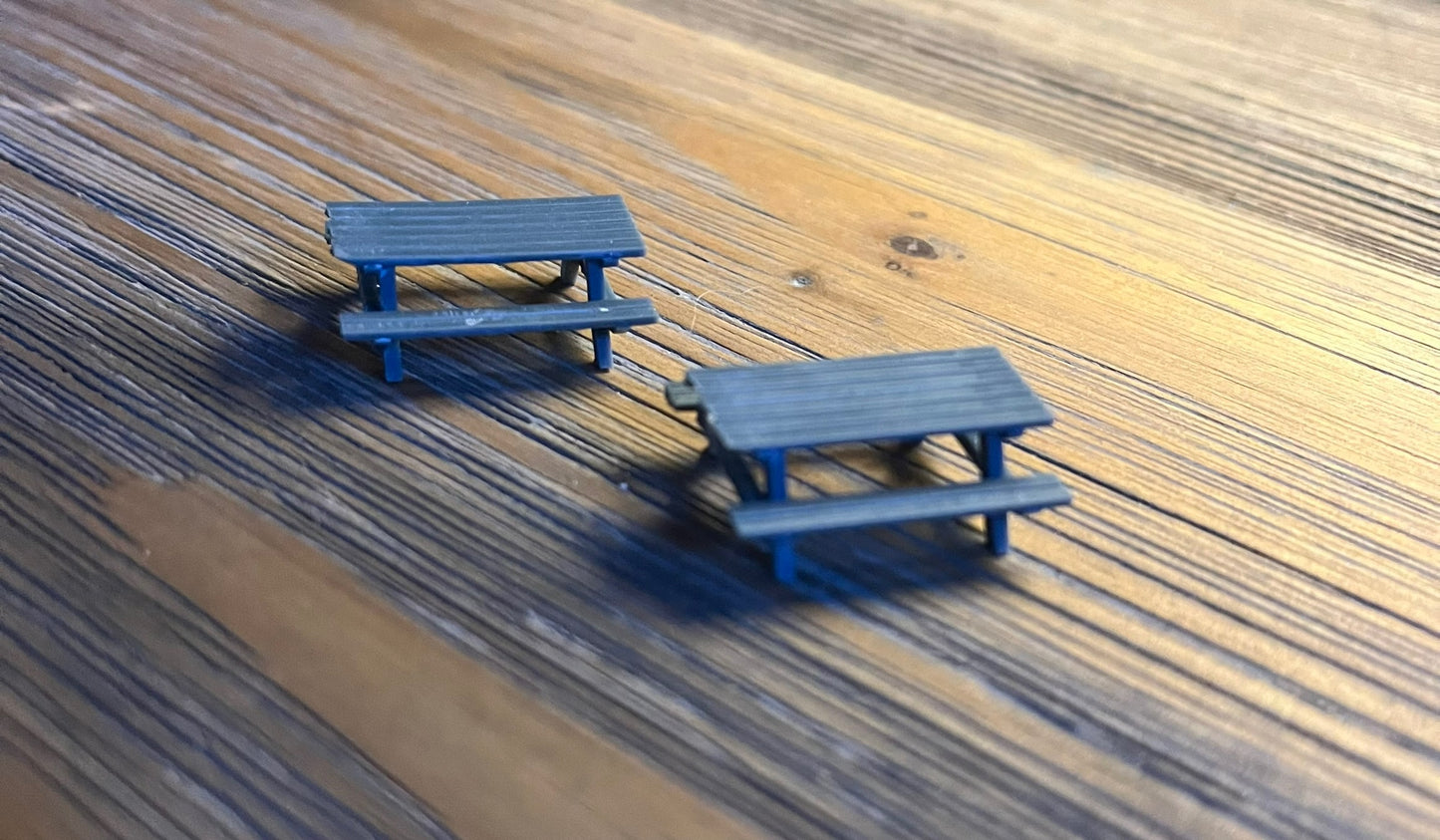 HO SCALE 1:87 PICNIC TABLES (2pk)