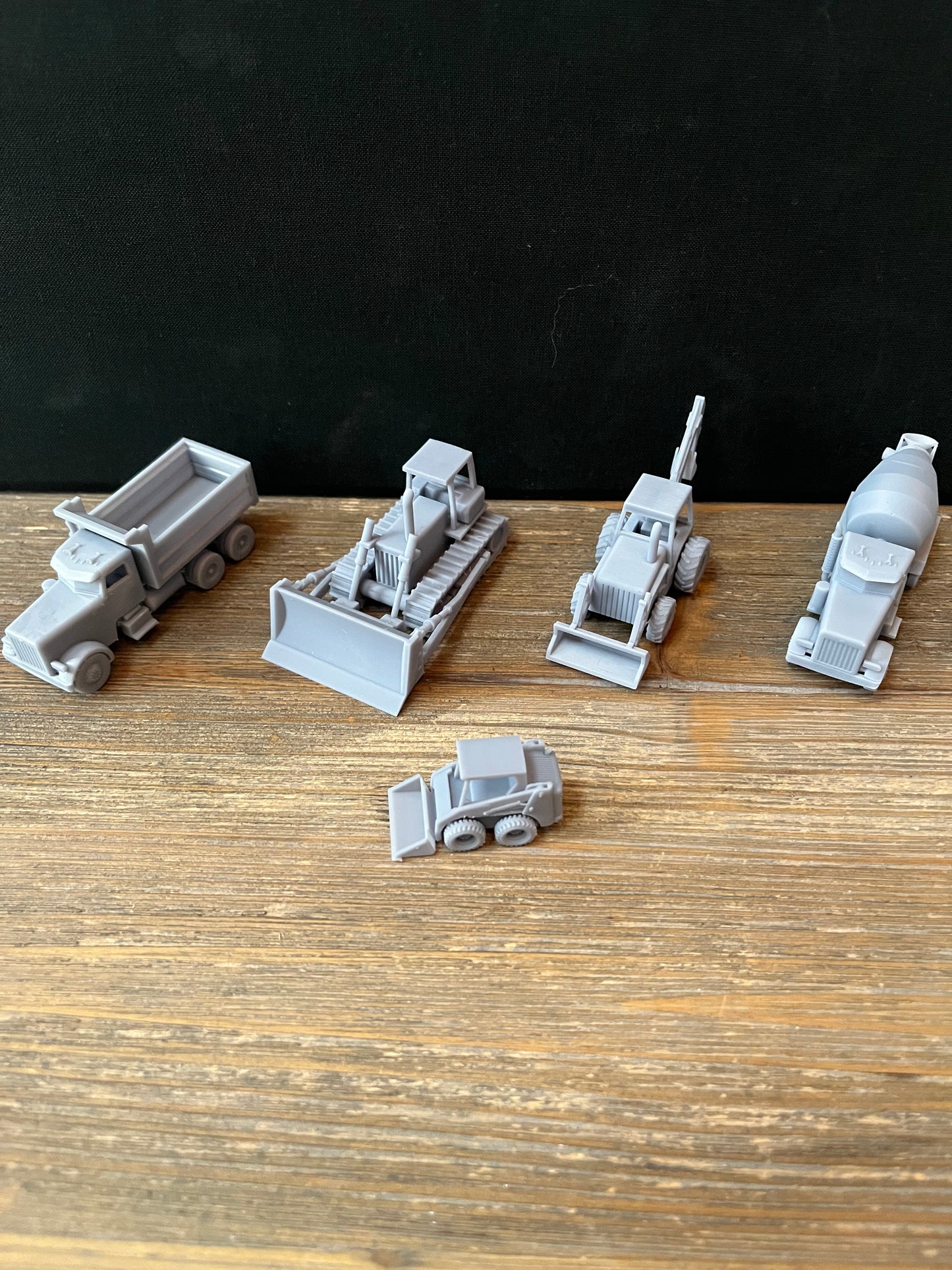 HO SCALE 1:87 CONSTRUCTION SET (5pc) BOBCAT, DOZER, EXCAVATOR, DUMP AND CEMENT