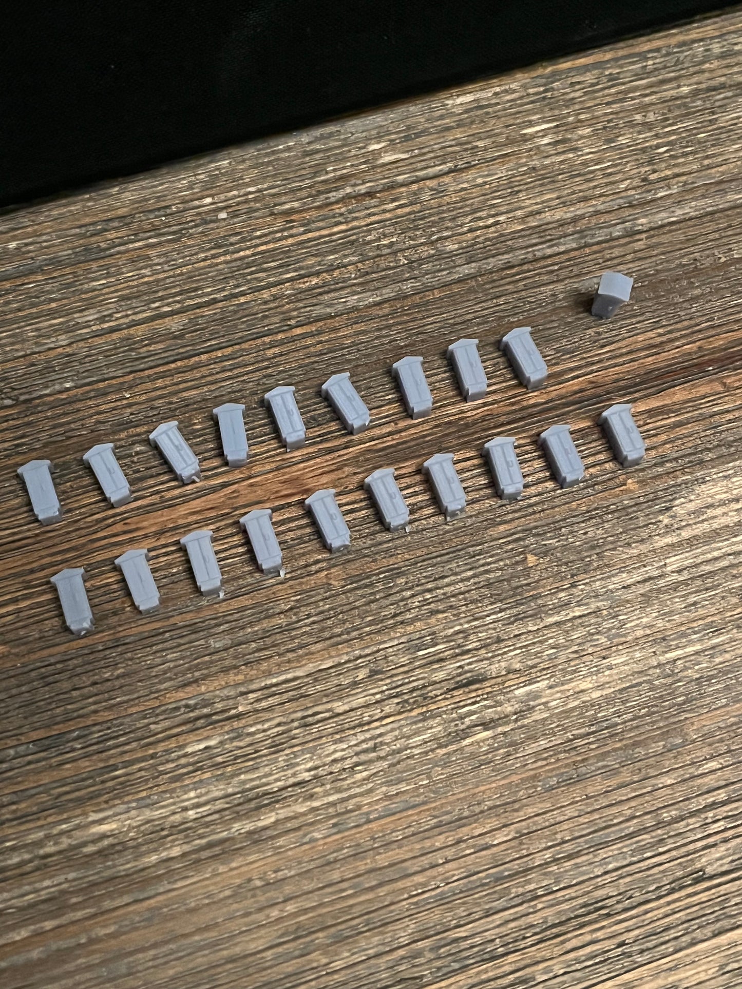Z SCALE 1:220 RAILROAD TRACKSIDE ELECTRICAL BOX (20pk)